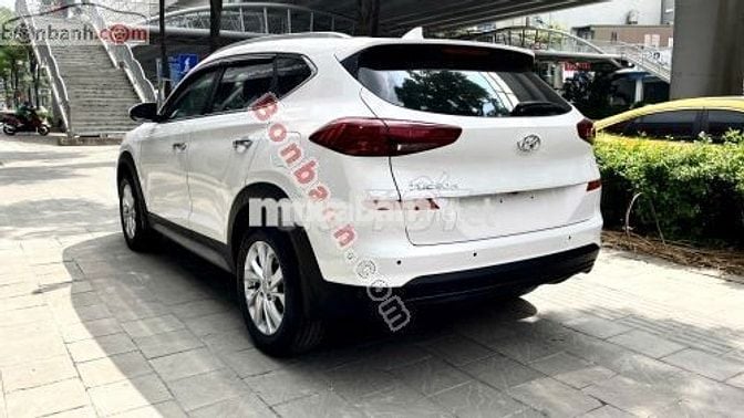 Hyundai Tucson 2.0 AT Tiêu chuẩn 2021