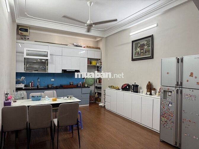 PHÂN LÔ 4T/20M2, GARA Ô TÔ, FULL NỘI THẤT, ZÁ 16,3 TỶ, CHỦ THIỆN CHÍ