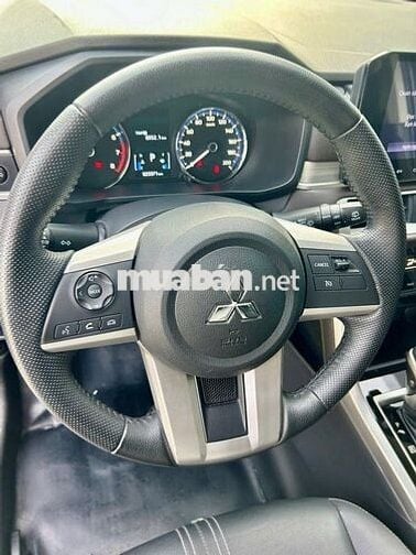 Mitsubishi Xpander 2023 Premium 1.5 AT - 23000 km