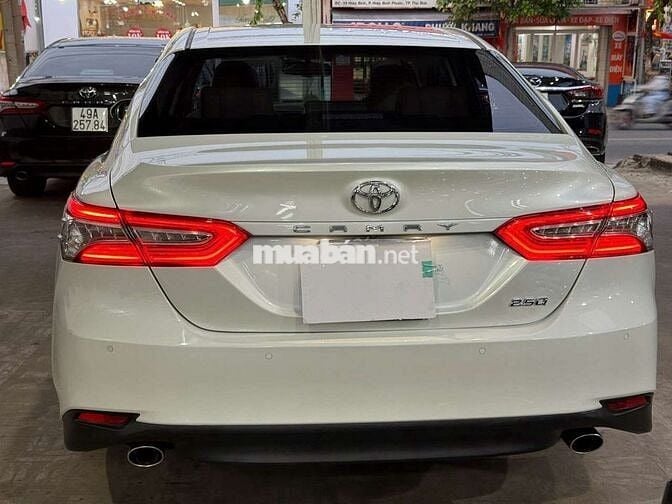 Toyota camry 2.5Q