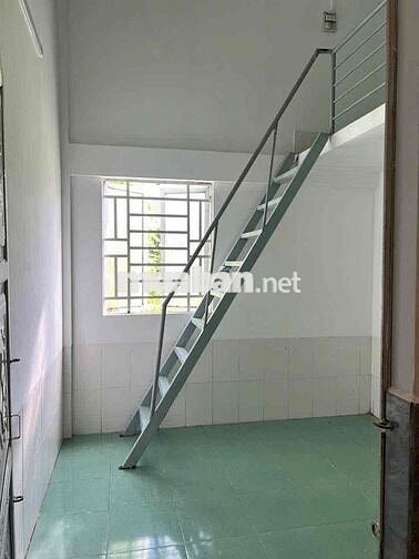 Bán nhà trệt lầu + 6 phòng trọ hẻm 388 Nguyễn Văn Cừ