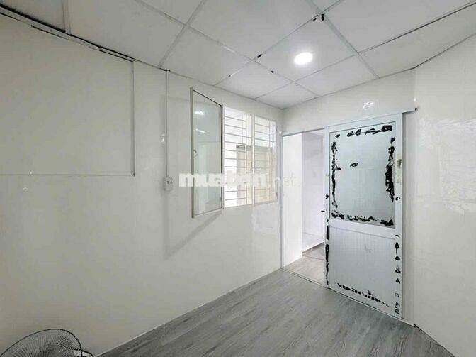 CĂN HỘ 2 PHÒNG NGỦ NGAY GIỮA TRUNG TÂM PHÚ NHUẬN