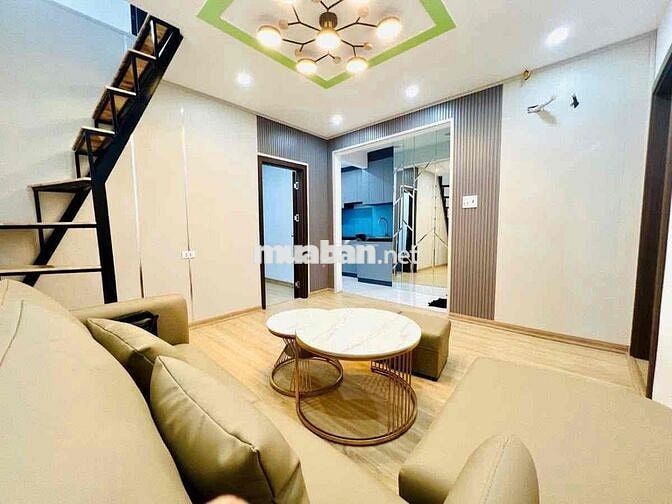 BÁN CĂN HỘ - QUỲNH MAI - 2 MẶT THOÁNG - 4PN - 2 Wc - Ô TÔ ĐỖ CỬA -