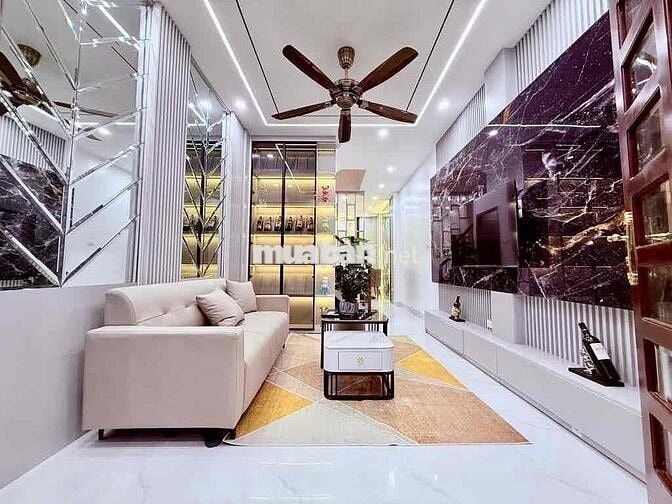 PHỐ HỒNG MAI-GẦN C2 HÀ HUY TẬP- 40m2-5T-4PN- 9TỶ2(CTL)- NGÕ THÔNG