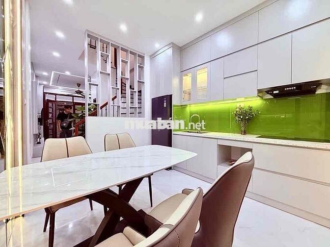 PHỐ HỒNG MAI-GẦN C2 HÀ HUY TẬP- 40m2-5T-4PN- 9TỶ2(CTL)- NGÕ THÔNG