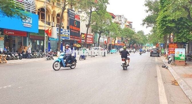 Bán Nhà Lê Thanh Nghị 460m2 9 tầng mặt tiền 15m thu 700ttháng Hai Bà