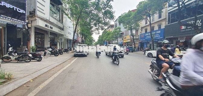Bán Nhà Lê Thanh Nghị 460m2 9 tầng mặt tiền 15m thu 700ttháng Hai Bà