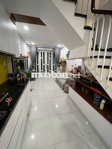 Bán nhà hẻm xe hơi ở đường Chu Văn An, Bình Thạnh, 27.5m2, 3 tầng BTCT