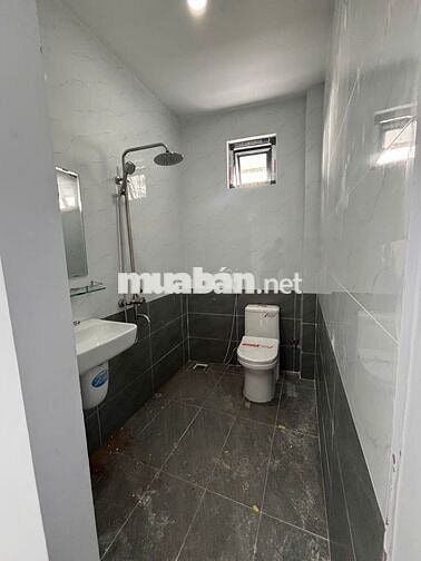 Cho thuê phòng - Cách trường LĐXH 300m, Cách trường GTVT 600m