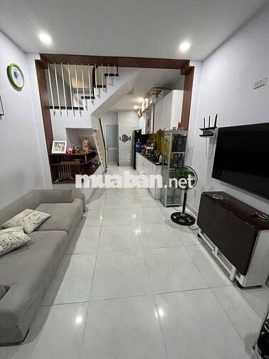 Bán nhà hẻm xe hơi ở đường Chu Văn An, Bình Thạnh, 27.5m2, 3 tầng BTCT