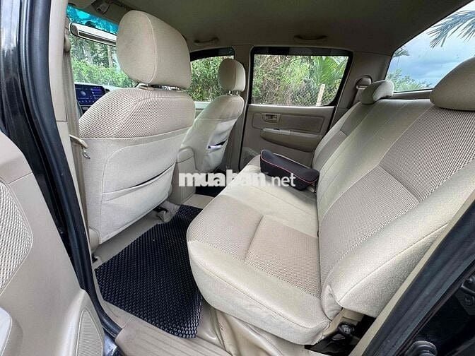 Toyota Hilux 2009 3.0G - 2 cầu số sàn bản G