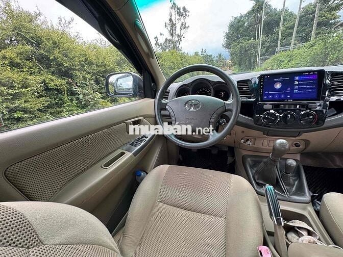 Toyota Hilux 2009 3.0G - 2 cầu số sàn bản G