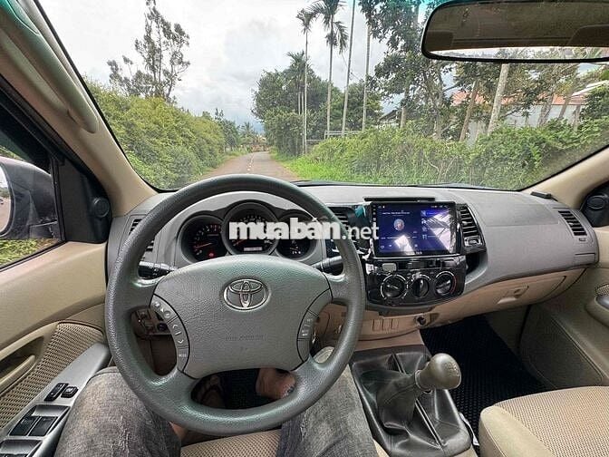 Toyota Hilux 2009 3.0G - 2 cầu số sàn bản G