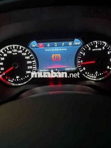 VinFast Lux SA2.0 2021 Plus 2.0 AT - 29500 km
