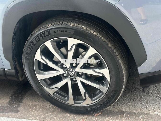 Siêu phẩm mới về Toyota Corolla Cross Hybris's