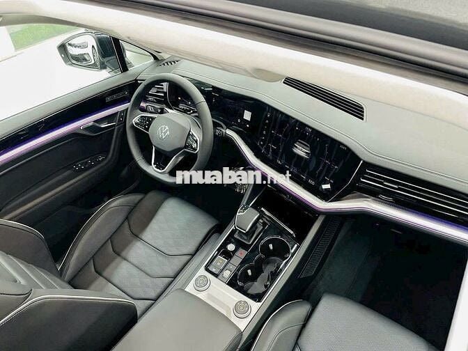 Volkswagen Touareg 2023, 699 triệu nhận xe