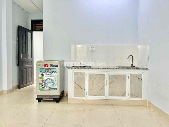 GIÁ SIÊU RẺ - STUDIO CỬA SỔ TRỜI - MÁY GIẶT RIÊNG - GẦN LANDMARK