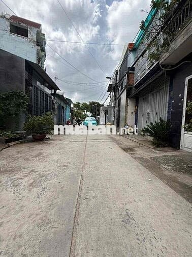 BÁN ĐẤT TẶNG NHÀ MẶT TIỀN KÊNH NƯỚC ĐEN