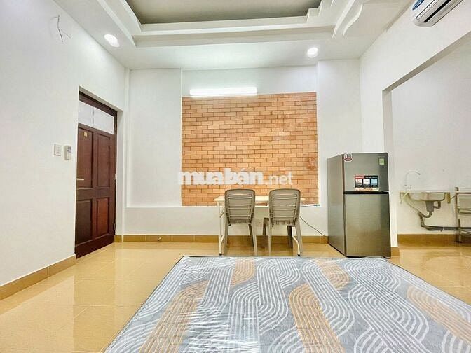Cho Thuê Căn Hộ Cửa Sổ Tách Bếp ở Đinh Bộ Lĩnh gần ĐH Ngoại Thương