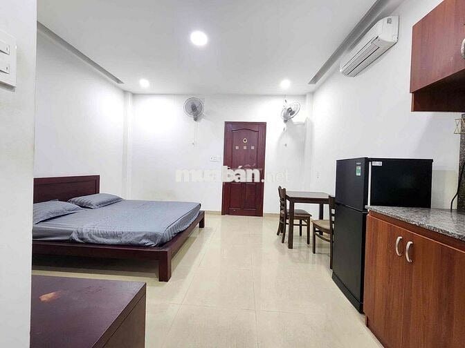 Cho thuê căn hộ Studio Cửa sổ Q10 gần ĐH Kinh tế UEH, ĐH Huflit