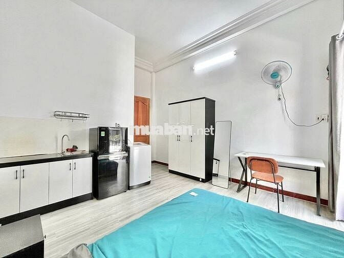 Cho Thuê Căn Hộ Ban Công Lớn ở Bùi Đình Túy gần ĐH Giao Thông Vận Tải