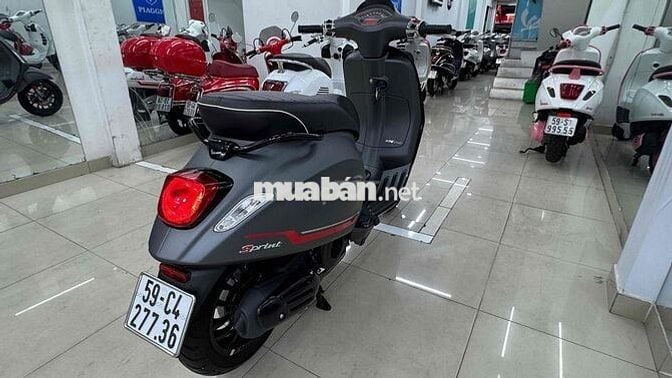 Vespa Sprint 150cc Xám nhám model 2024 ngay chủ