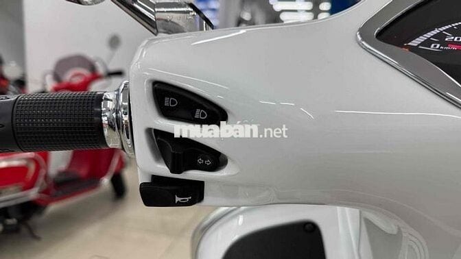 Vespa Super gts 125 mẫu mới Led 2 tầng cavat lớn