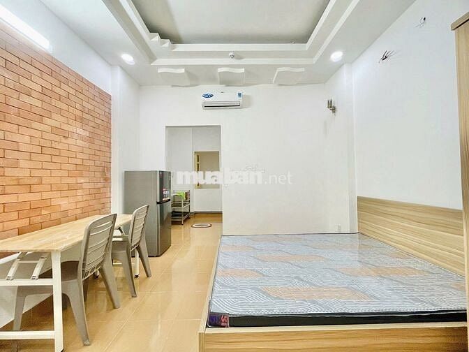 Cho Thuê Căn Hộ Cửa Sổ Tách Bếp ở Đinh Bộ Lĩnh gần ĐH Ngoại Thương