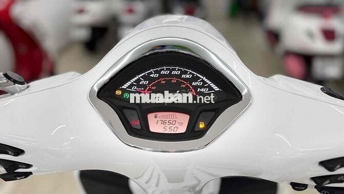 Vespa Super gts 125 mẫu mới Led 2 tầng cavat lớn