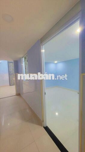 Hẻm 5m 568/16 Lạc Long Quân Q11 4,5x190m 1L 3pn nhà mới