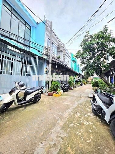 Bán nhà 5x11 giá rẻ 3 tỷ 490 sổ hồng riêng – hẻm 6m xe hơi – Huỳnh