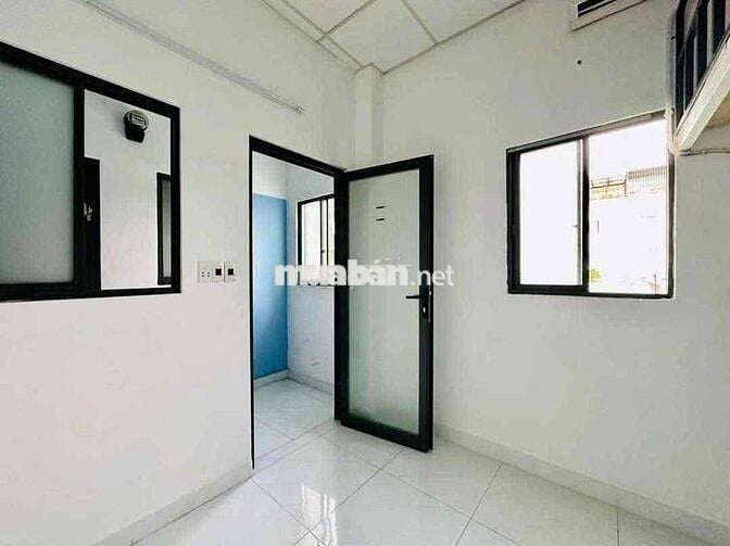 CĂN HỘ BAN CÔNG GẦN LOTTE QUẬN 7