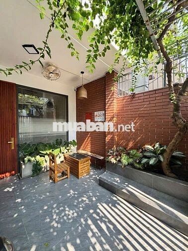 BÁN NHÀ 2 TẦNG SÁT NGUEYEXN VĂN THOẠI GẦN BIỂN - SẴN DÒNG TIỀN 20TR/TH
