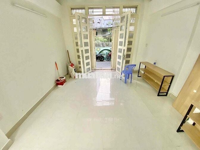 Studio ngay bờ kè Trường Sa Phú Nhuận full nội thất