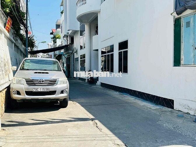 Bán Đất Tặng Nhà Hẻm ô tô Dã Tượng - Nha Trang - Cách biển chỉ 700m