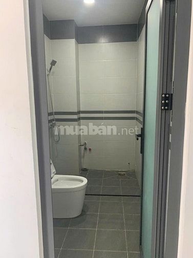 STUDIO QUẬN 12 BAN CÔNG & CỬA SỔ_NẰM TRONG KHU BIỆT THỰ_AN NINH CỰC TỐ