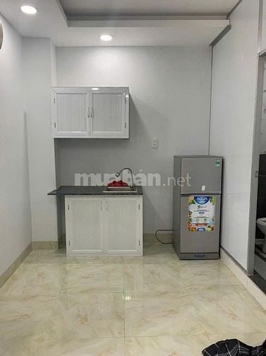 STUDIO QUẬN 12 BAN CÔNG & CỬA SỔ_NẰM TRONG KHU BIỆT THỰ_AN NINH CỰC TỐ