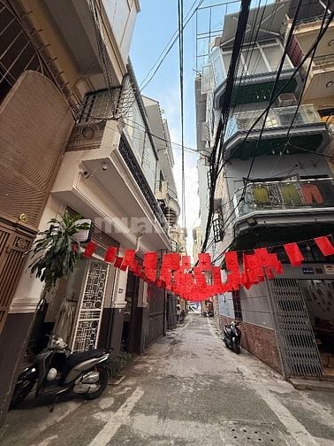 Căn hộ xem duyệt binh ngày 2/9 vị trí đẹp gần Phố Cổ - Văn Miếu oto đỗ