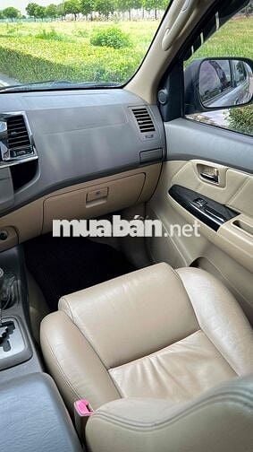Toyota Fortuner 2012 2.7V