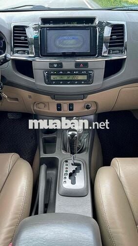 Toyota Fortuner 2012 2.7V