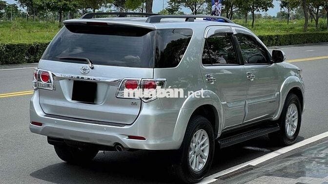 Toyota Fortuner 2012 2.7V