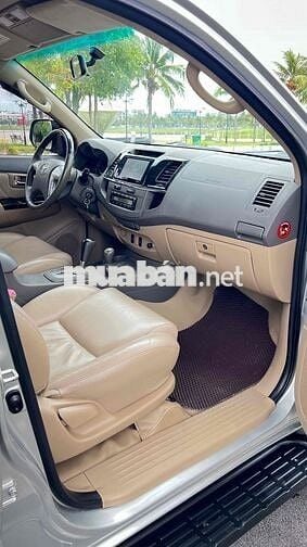 Toyota Fortuner 2012 2.7V