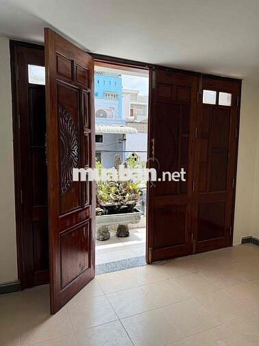 Nhà mới Liên Khu 8-9 BHHA . DT 4 x 12 : 4 PN. 2 toilet
