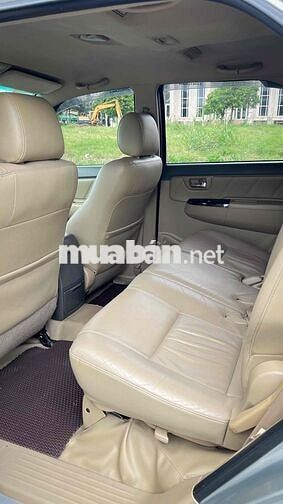 Toyota Fortuner 2012 2.7V