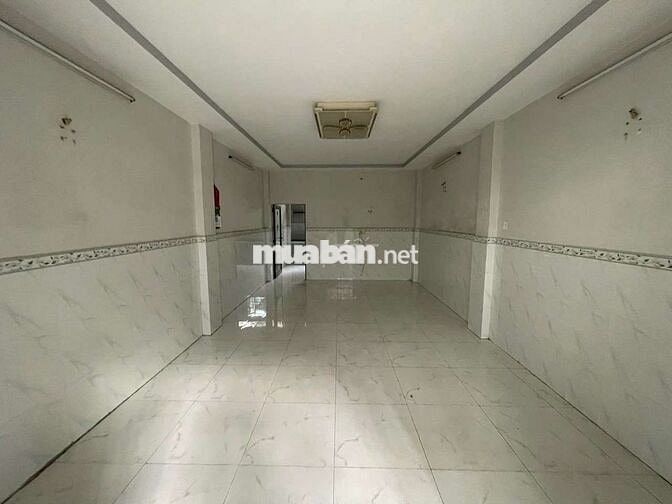 Nhà hẻm 2 tầng, 3 phòng ngủ, đường Ni Sư HL, Tân Bình