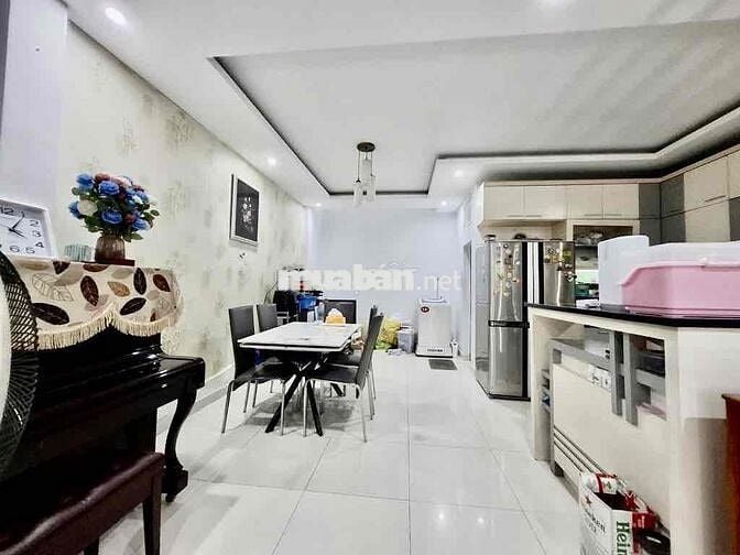 Bán Nhà KDC View Công Viên 105m2(6x17.5), 3 Tầng Tạ Quang Bửu Quận 8