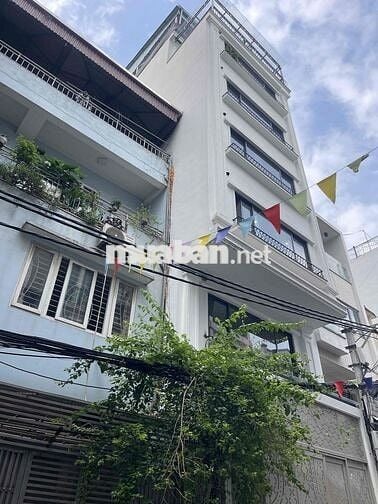 Nhà cần bán gấp, 35m2, nhỉnh 6 tỷ, 3 ngủ, phố Hưng Phúc, Hoàng Mai