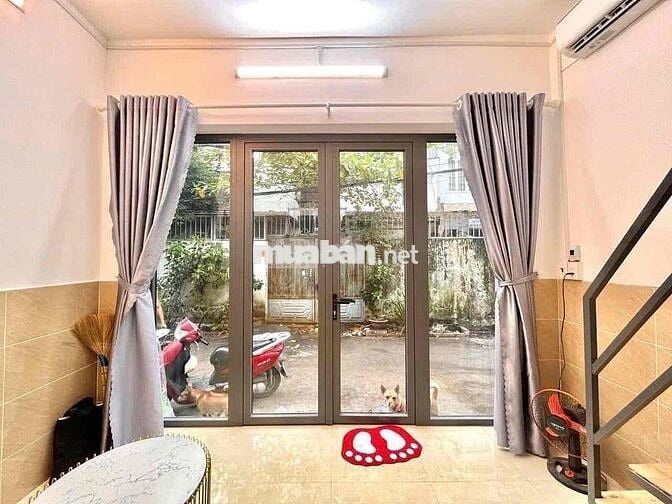 Phòng Siêu rộng rãi phù hợp gia đình nhóm bạn bè gần đại học Văn Lang