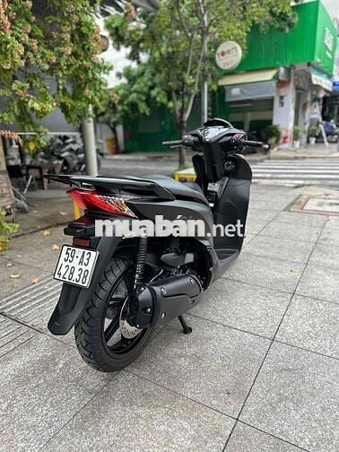 sh 300i 2020 chữ T black total bstp ngây chủ