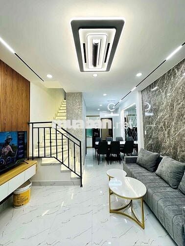 💥Nhà Đúc 2 Tầng 3PN - Ko Quy Hoạch - Ko Lộ Giới - Ngay Vòng Xoay Lê Đạ